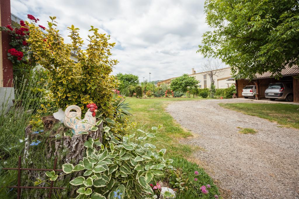 Apartment Tomasevic Slunj Eksteriør bilde