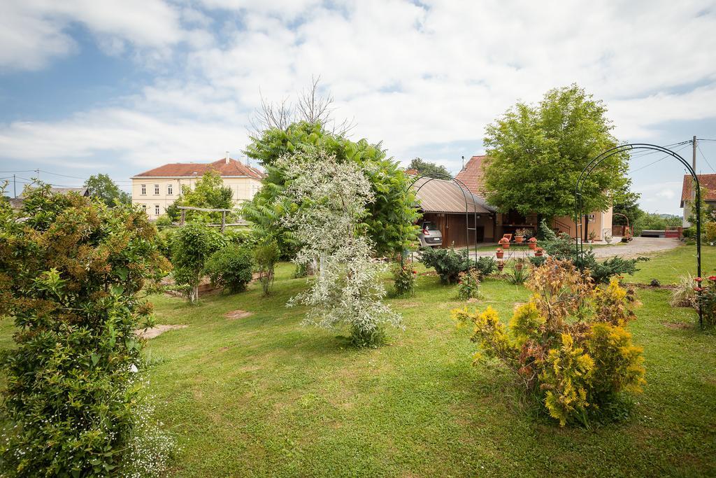 Apartment Tomasevic Slunj Eksteriør bilde