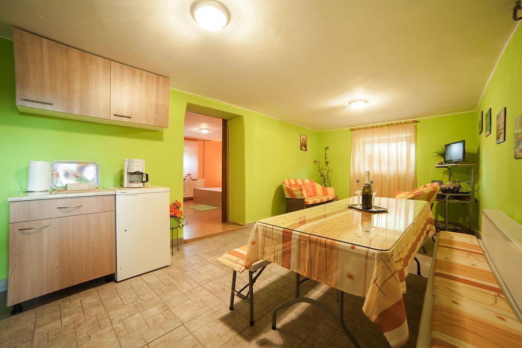 Apartment Tomasevic Slunj Eksteriør bilde