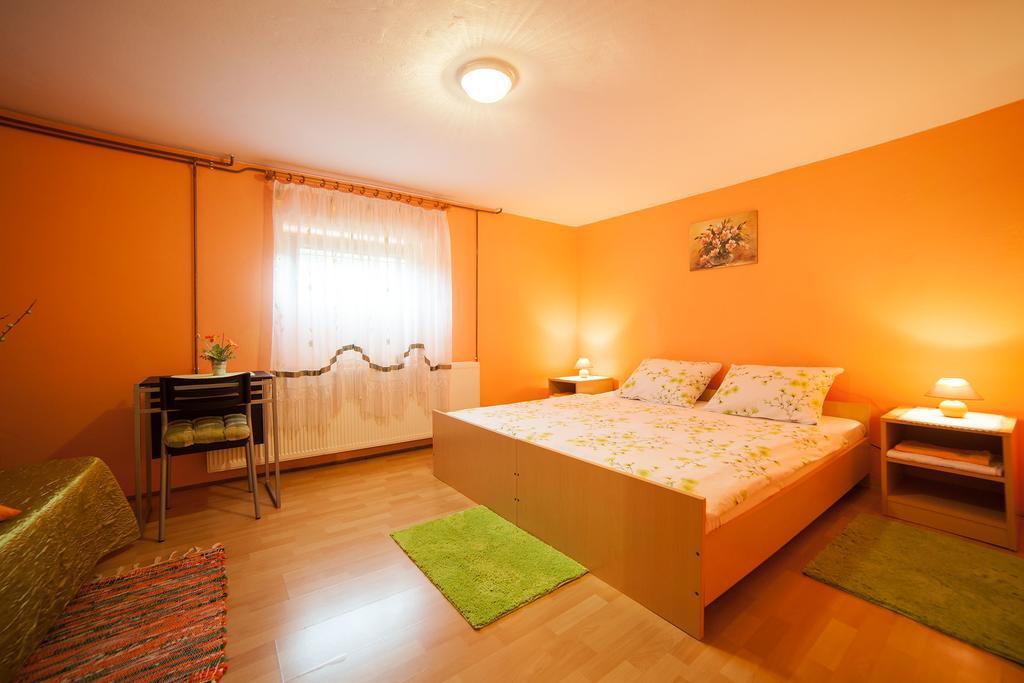 Apartment Tomasevic Slunj Eksteriør bilde