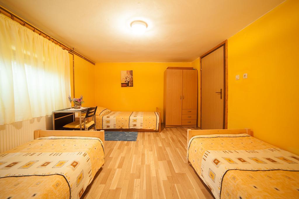 Apartment Tomasevic Slunj Eksteriør bilde
