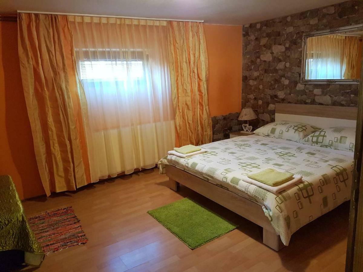 Apartment Tomasevic Slunj Eksteriør bilde